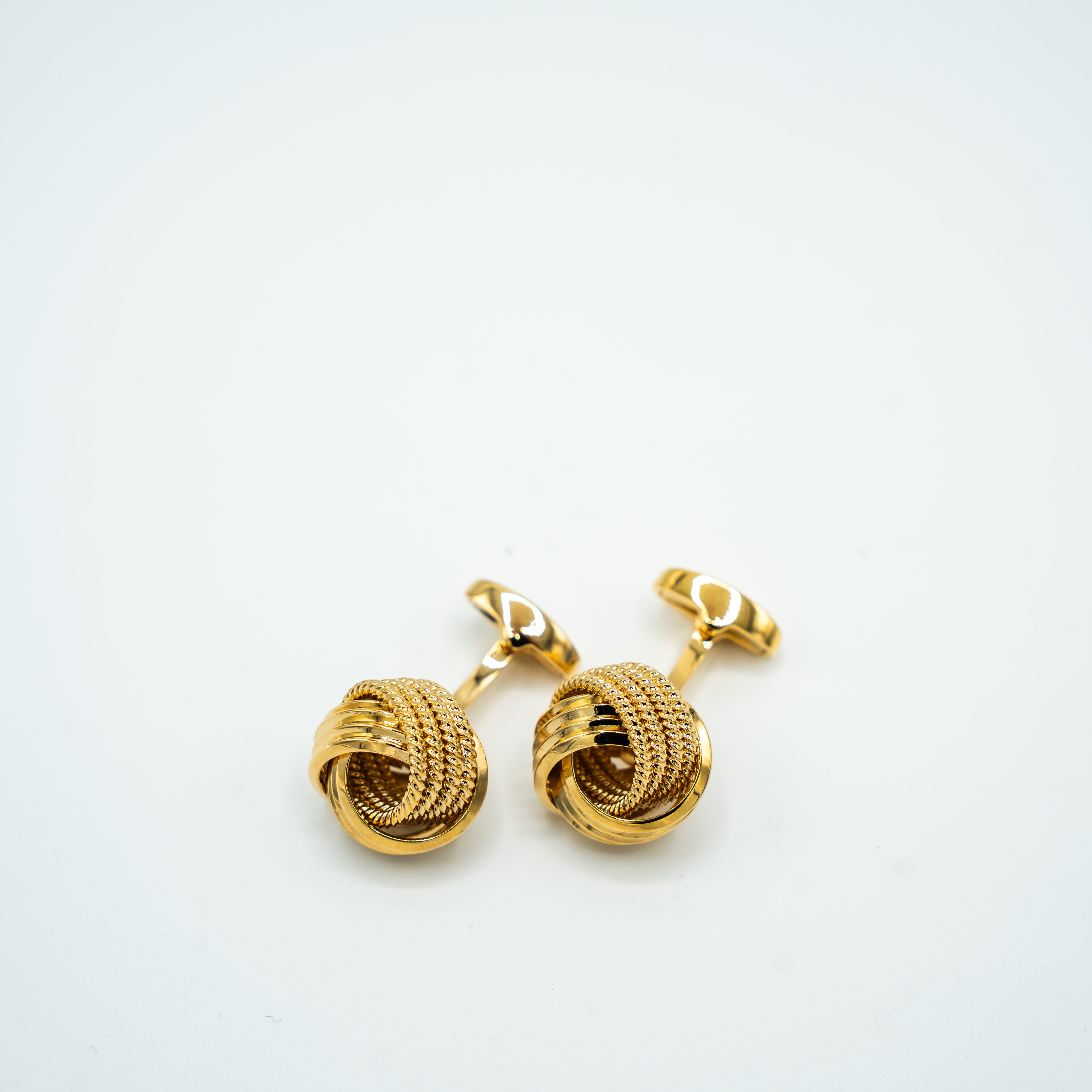 ENTWINED KNOT CUFFLINKS