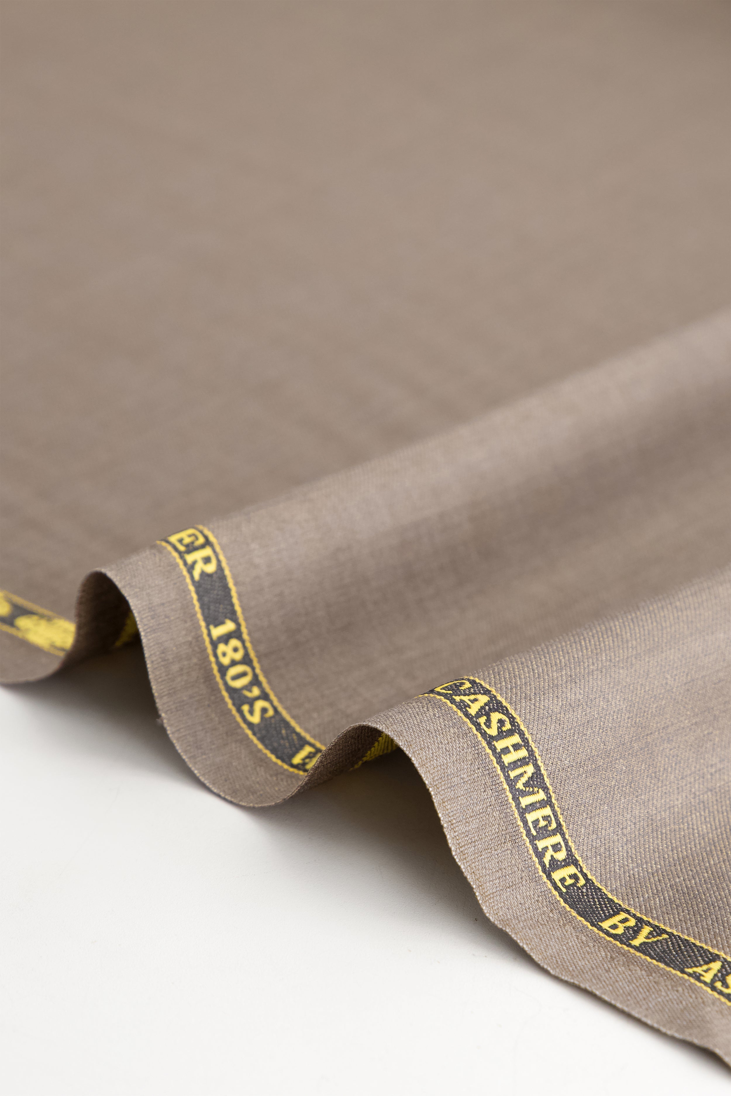 SIGNATURE FAWN FABRIC(4.5MTR)